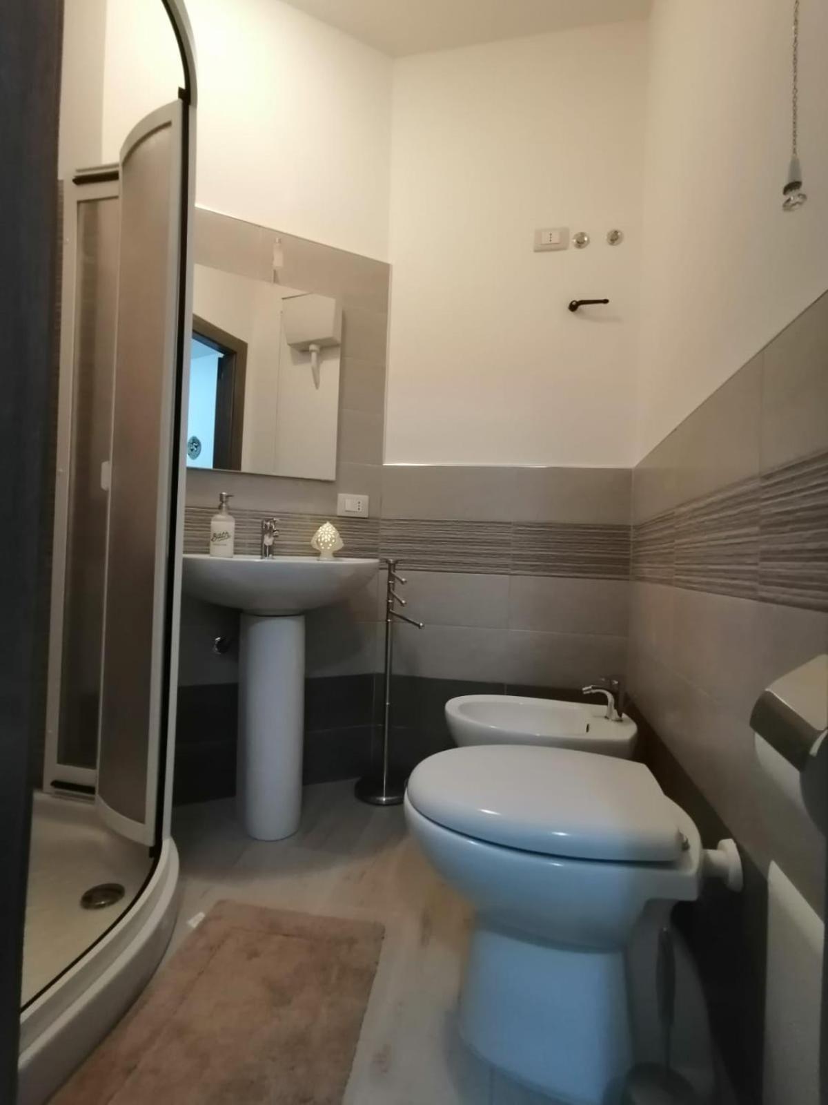 泰拉西尼La Trinacria住宿加早餐旅馆 外观 照片